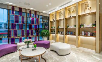 Jingfang Esports Hotel (Bao'an Wanda Plaza Store)