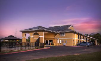 Red Roof Inn Canton, TX
