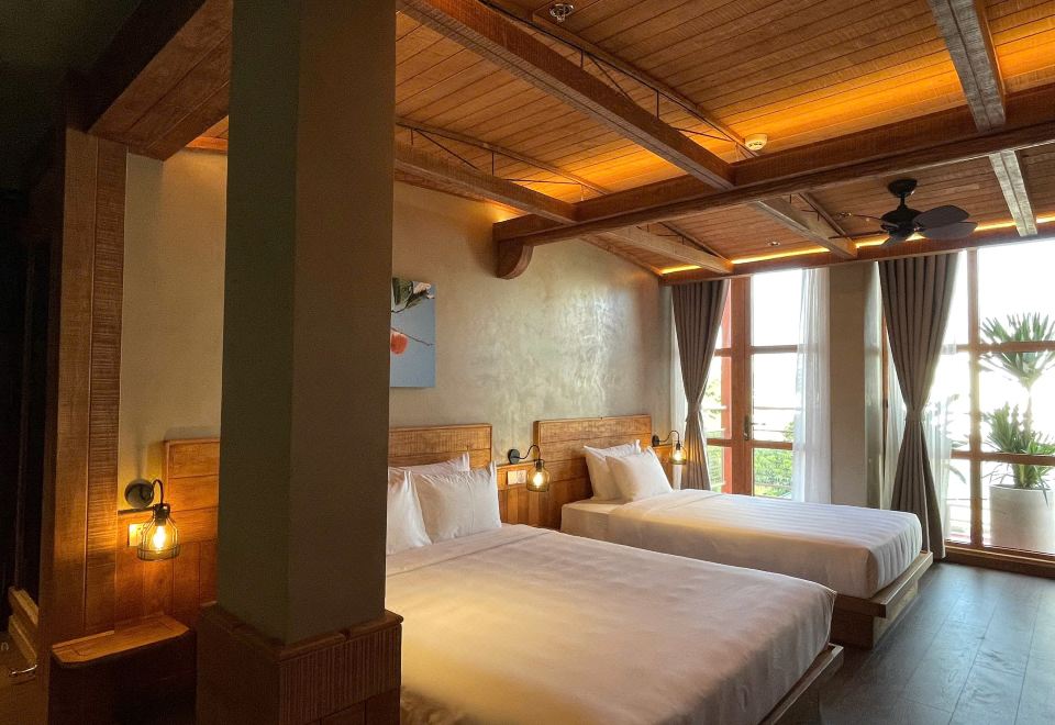 5. 더 핑크 부티크..