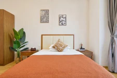 Gw High Altitude City View Homestay (Baoneng Performing Arts Center Shenzhou Road  Station Branch) Отели рядом с достопримечательностью «Longtoushan Forest Park»