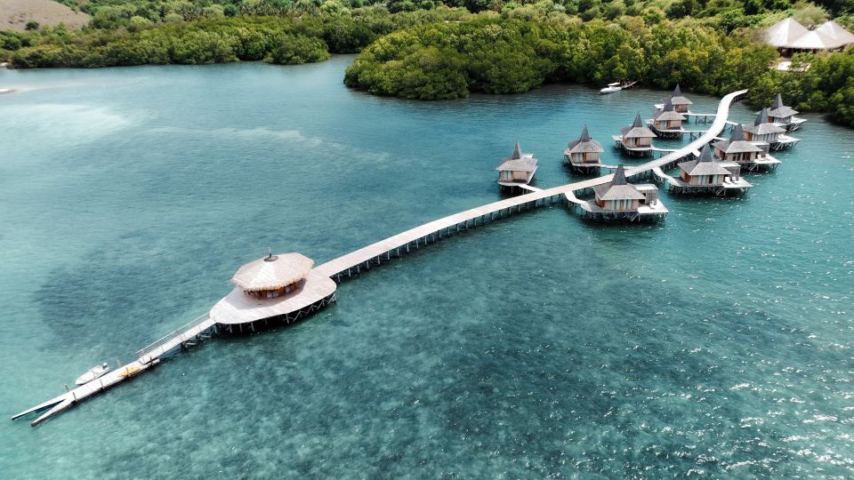 Menjaga Bay