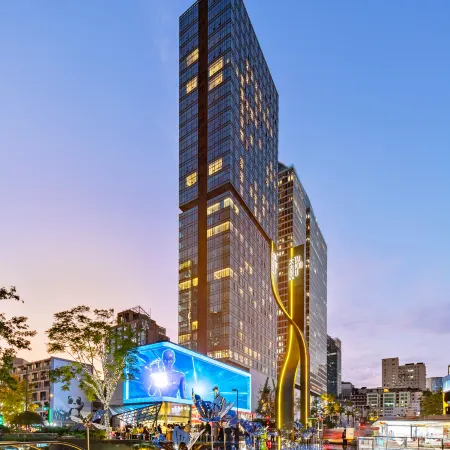 Yingjia･Yunxi Tianji S High-altitude Designer Mansion (Chengdu Taikoo Li)