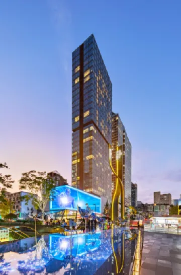 盈嘉･雲曦天際S高空設計師酒店（成都太古裏旗艦店）