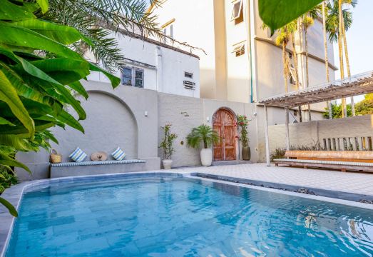 바이아 부티크 호텔 호이안 모던한 로비나 객실