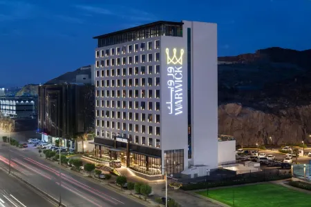 Warwick Al Taif Hotel Отели в г. Тэйф