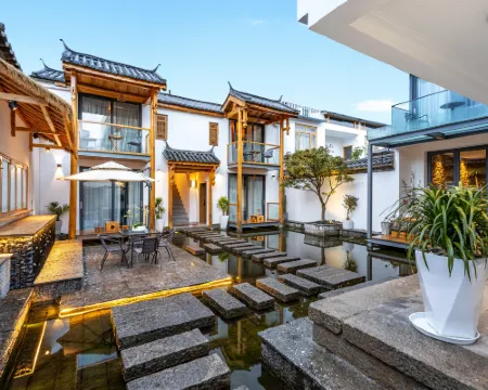 Dali Ancient City. Shanyuyishe Boutique B&B Hotels in Dali
