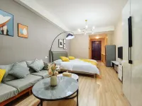 Four Seasons Apartment Hotel