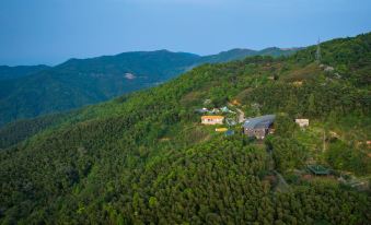 Jiayang Group, Wohong Village, Yuyao, Zhejiang, China, 450 meters north of Maohuping