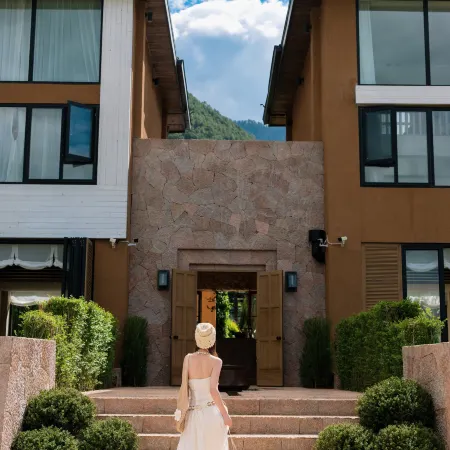 Jadeer · Lugu Lake Collection ｜Blue Glass Manor Lakeside Resort