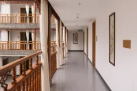 Fenghuang Deya Yueju Hotel