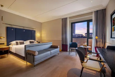 Suzhou Shantang Street City Gate Hospitality Courtyard Hotel