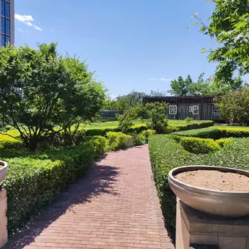 Pureis Loft Theme Luxury Design Guesthouse (Beijing Workers' Stadium Sanlitun)