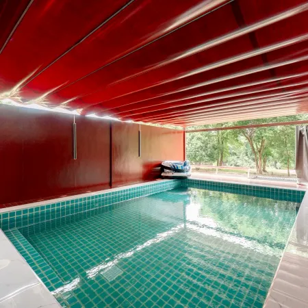 19 Degrees Resort