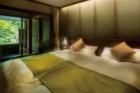 Enraku Hotel di Kurobe