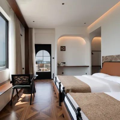 24 Degrees North · SEASCAPE · Seaview Resort Mansion Hotels near All Love Park Ocean Kingdom