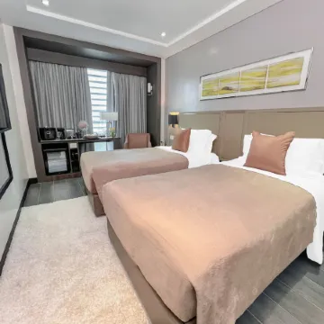 Newport Stay by Runway Manila & Attractions