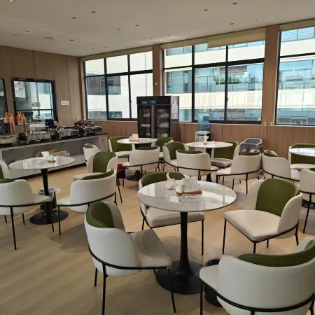 QingWuYiShan Hotel