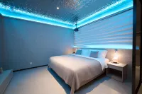 SereneSea Hotels near Xinghai Square