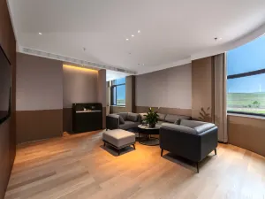THE QUBE Hotel Select Ulanqab
