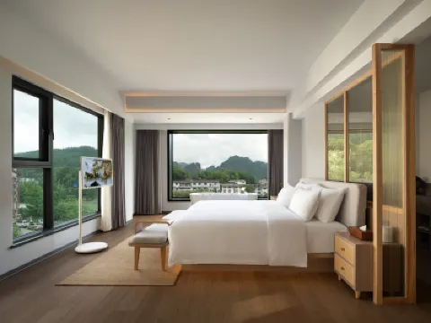 Zhangjiajie Ruyuan Homestay (Wulingyuan Landmark Store, National Forest Park) Hotels near Baofeng Lake