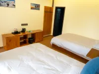 Haba Snow Mountain Yunjian Shanye Boutique Homestay ハバ雪山周辺のホテル
