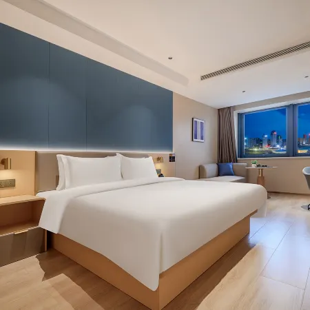 Elong Anjoy Hotel (Urumqi High-speed Railway Station)