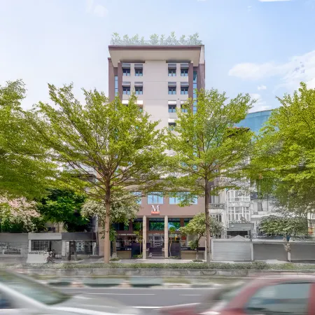 M Village Hotel Kim Ma, a brand of Modern Village Lifestyle Отели рядом с достопримечательностью «Площадь Бадинь»