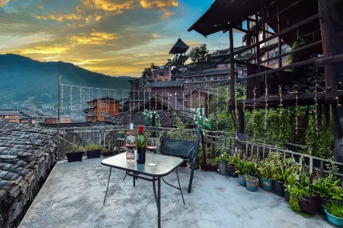 Mountain Lodge · Yanxia Tingyu Lianhe Boutique Stay (Xijiang Qianhu Miao Village Scenic Area)