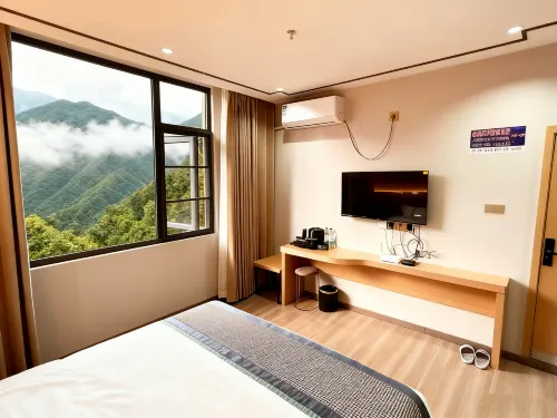 Motuo Yunteng Hotel