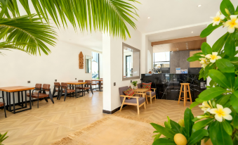 Xiaochen's Family・Lakeside・Erhai Lake Resort(Dali Erhai Lake S Bay Ecological Corridor Branch)