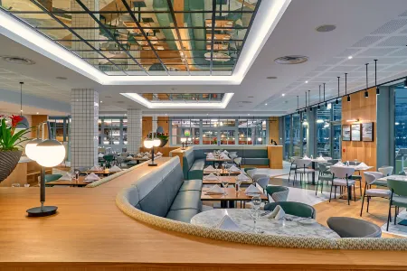 Crowne Plaza Marlow Отели в г. Бурн-Энд