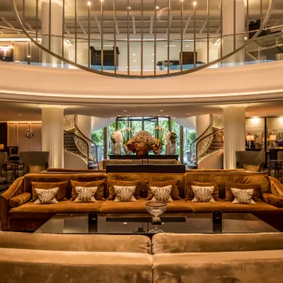 Sofitel Frankfurt Opera Hotel dekat Gedung Opera Tua