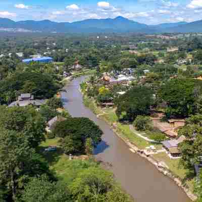 The Riverfront Reserve Hotel Exterior