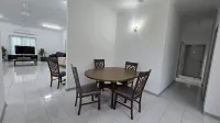 Orchard Lake House - 4 rooms, 11 beds, 13 persons - Pet friendly