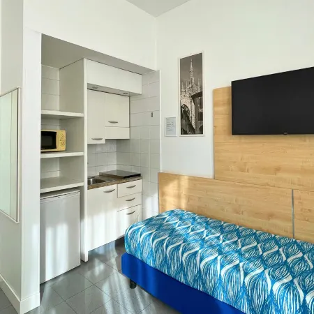 Navigli Suites Отели рядом с достопримечательностью «Сант'Еусторджио»