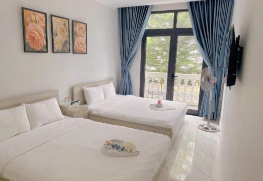 2. 라 메종 드 디..