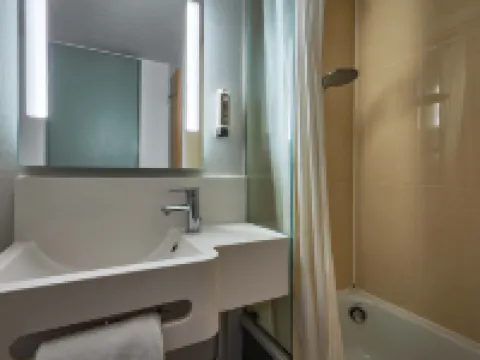 B&B Hotel Cherbourg Hôtels à : Manche