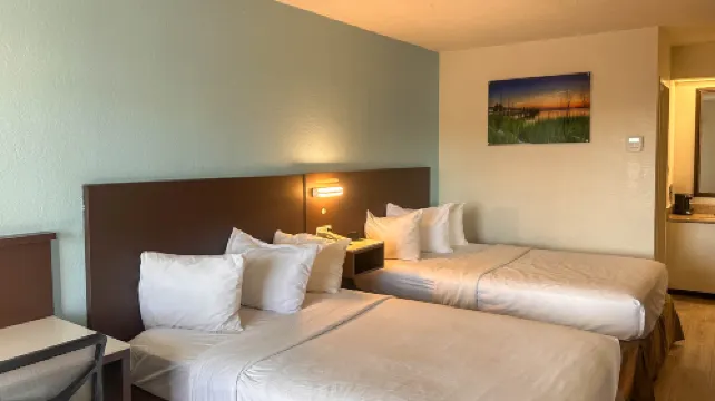 Studio 6 Suites Jacksonville, NC – Camp LeJeune