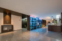 葉與晨電競電影飯店（曼哈頓廣場燕莊地鐵站店） - 浪漫/情侶