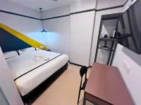 Smile Hotel Damansara Tropical Hotels near The Strand Mall