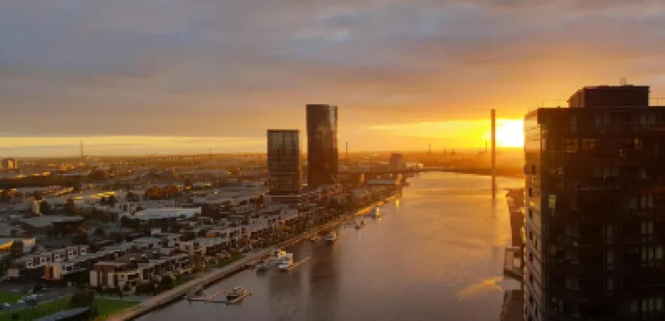 Melbourne Lifestyle Apartments - Best Views on Collins Hotels in 