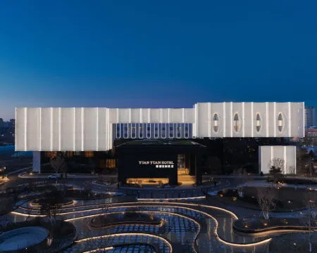 Baicheng Yuanyuan International Hotel Hotéis em Baicheng