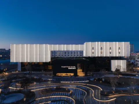 Baicheng Yuanyuan International Hotel โรงแรมใน