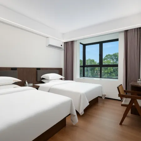 WE HOTEL