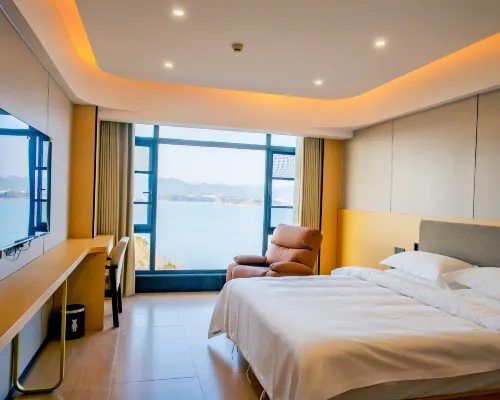 Wuning Baolixiong Hotel (Hubin North Road) 우닝 호텔