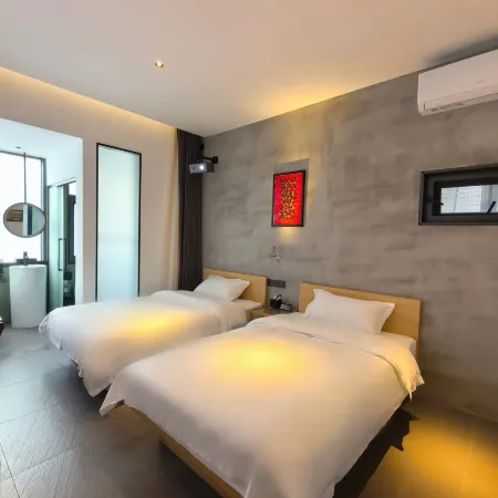 Biewu Space Homestay (Haikou Qilou Old Street)