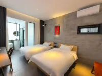 Biewu Space Homestay (Haikou Qilou Old Street)