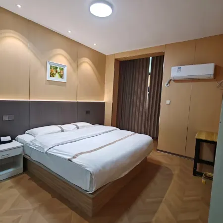 Ruichang Yinhai Hotel
