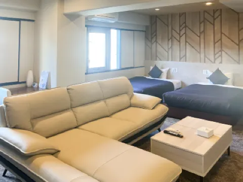 HOTEL LiVEMAX BUDGET Naha فنادق في 