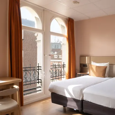 CS Hotel Các khách sạn gần Bảo tàng Multatuli